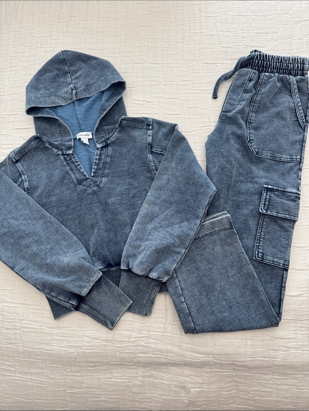 Splendid NWT Girls 2 Pc Washed Hoodie Sweatshirt/Cargo Pant- Denim, Size 7
